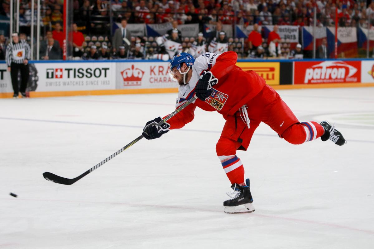 Czech Republic 1 - 4 Canada