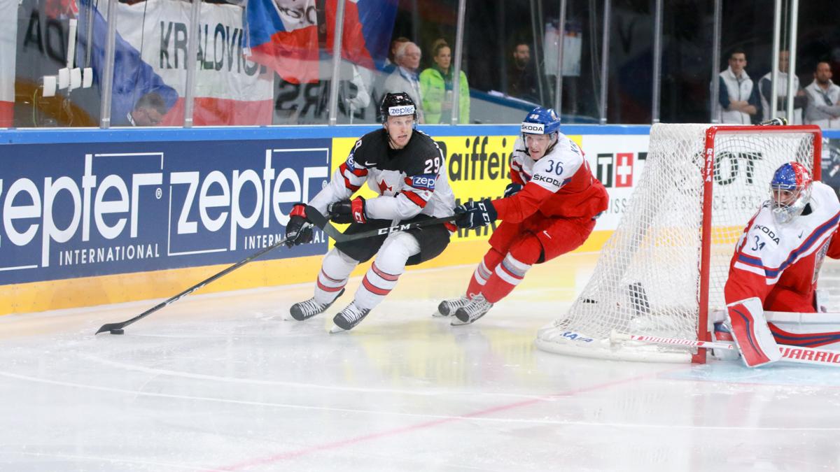 Czech Republic 1 - 4 Canada