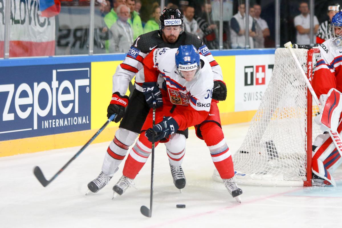 Czech Republic 1 - 4 Canada
