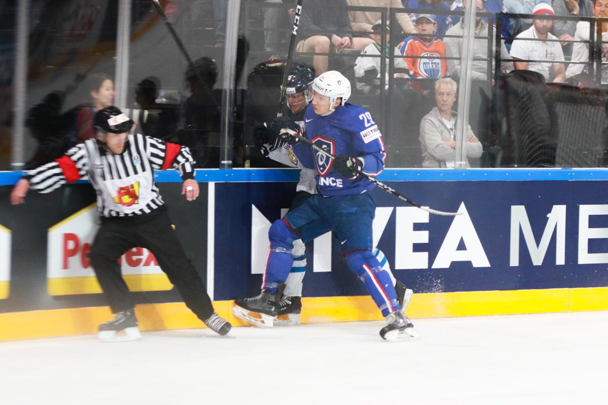 Finland 1 - 5 France