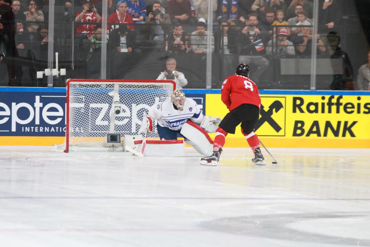 Switzerland 3 - 4 France