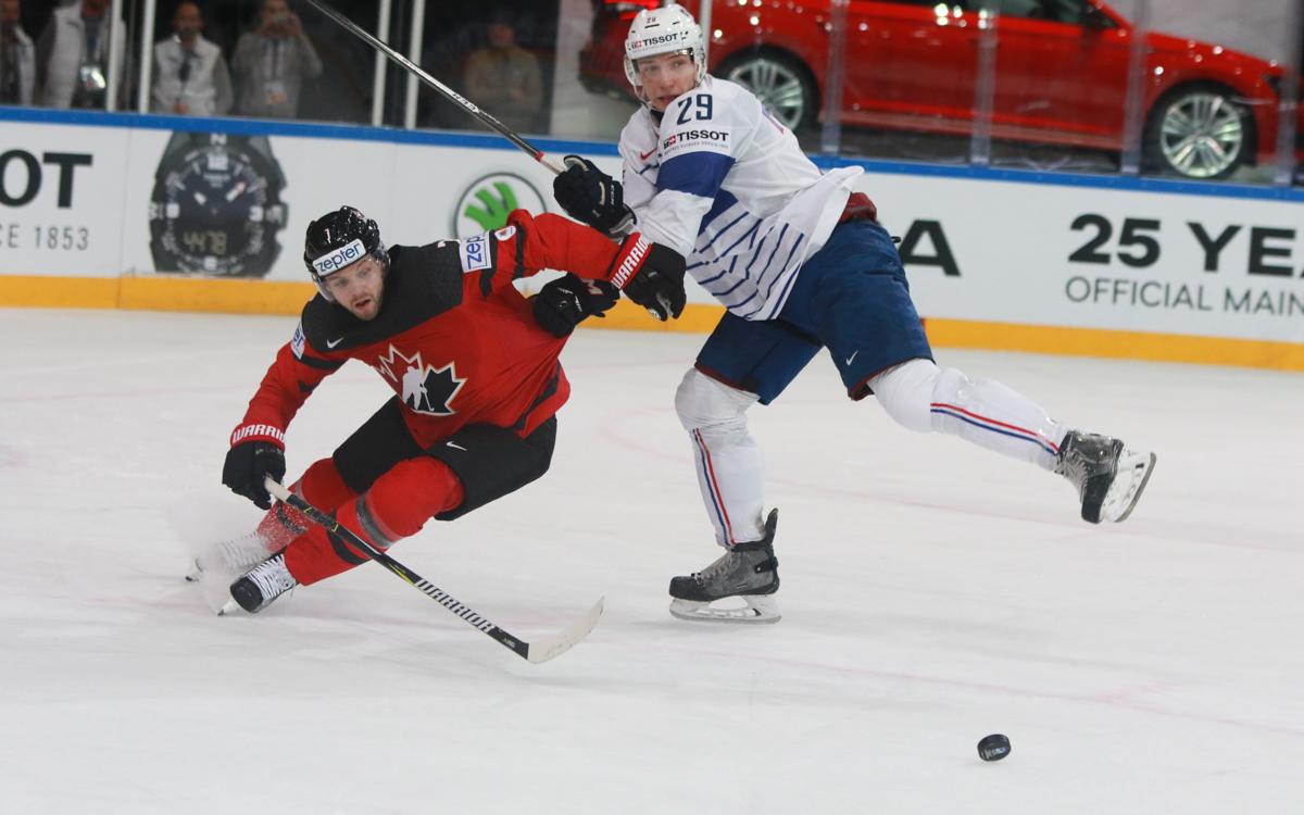 Canada 3 - 2 France