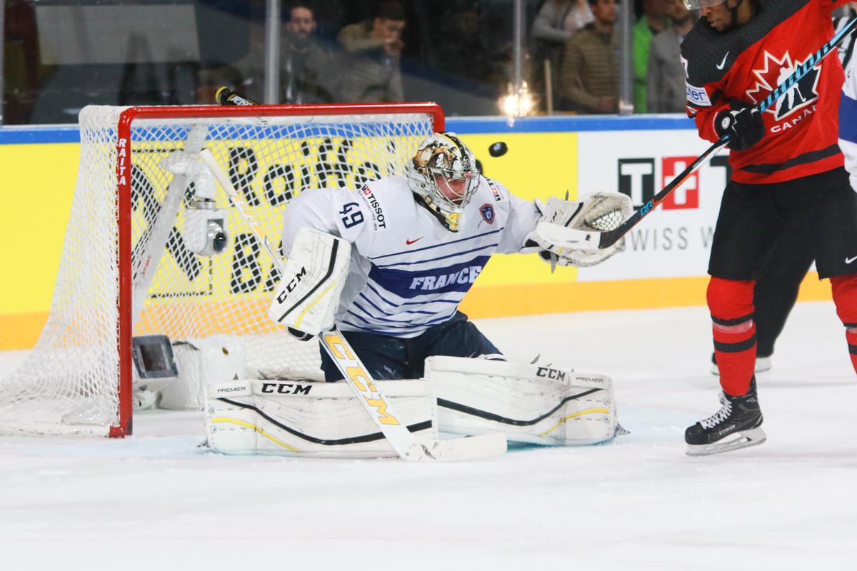 Canada 3 - 2 France