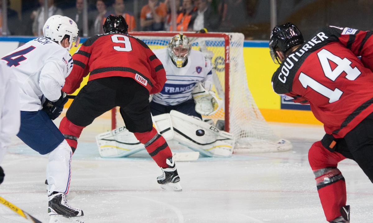 Canada 3 - 2 France