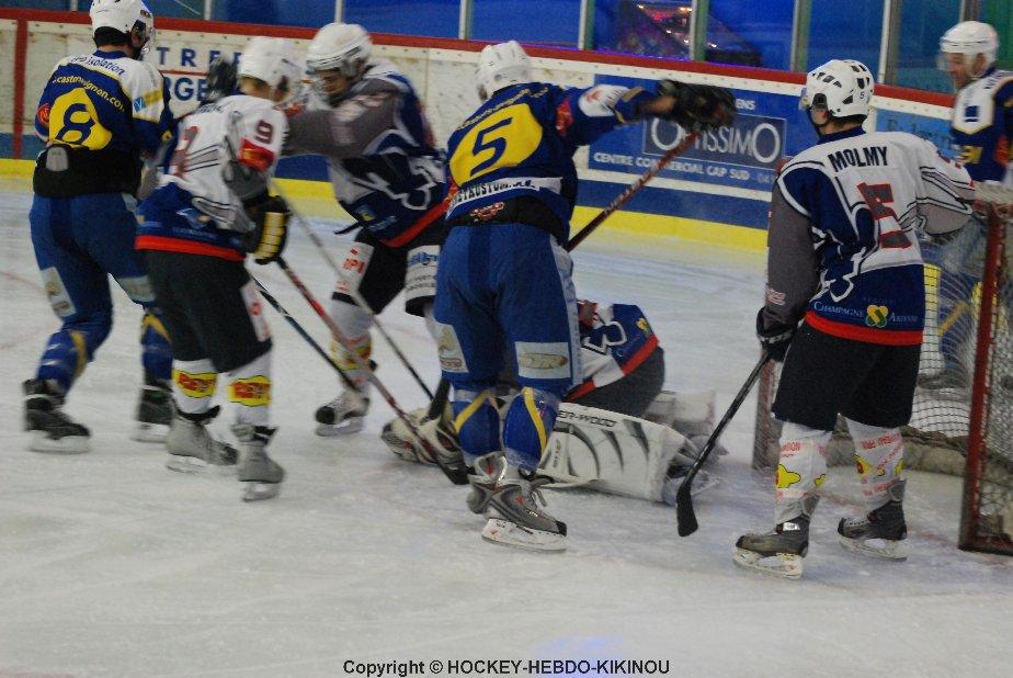 Avignon 4 - 2 Reims