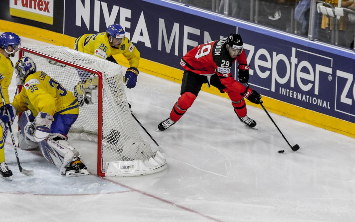 Canada 1 - 2 Sweden