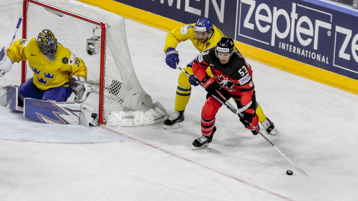Canada 1 - 2 Sweden