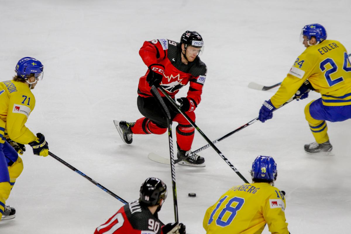 Canada 1 - 2 Sweden