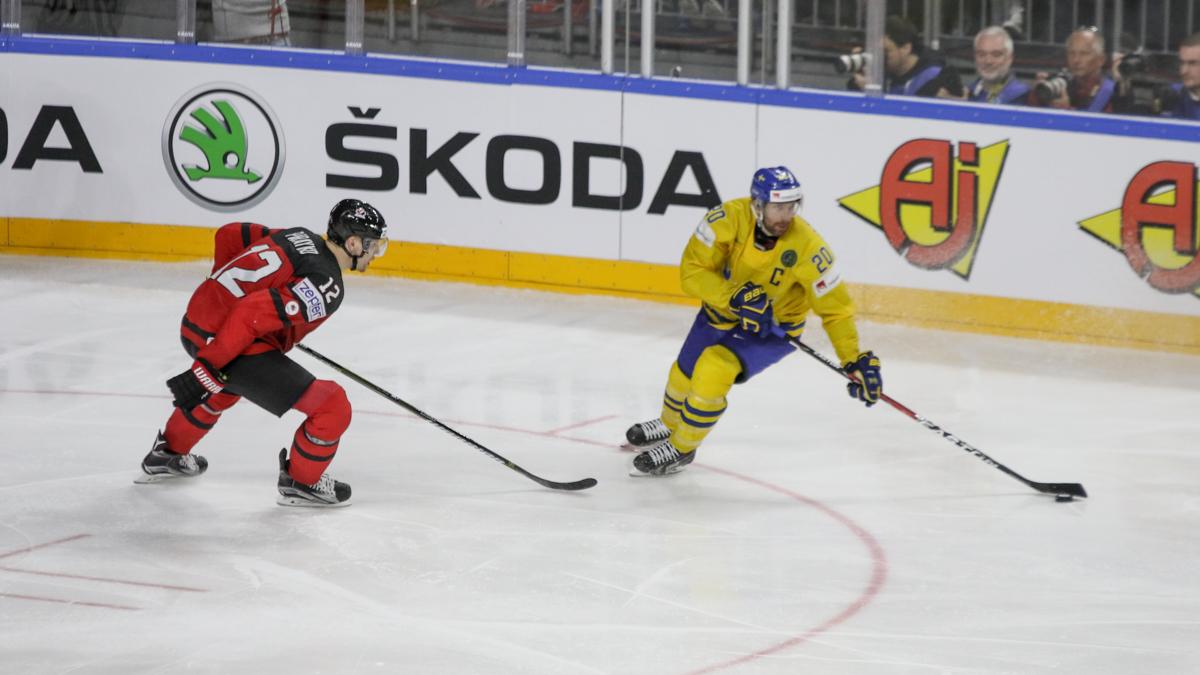 Canada 1 - 2 Sweden