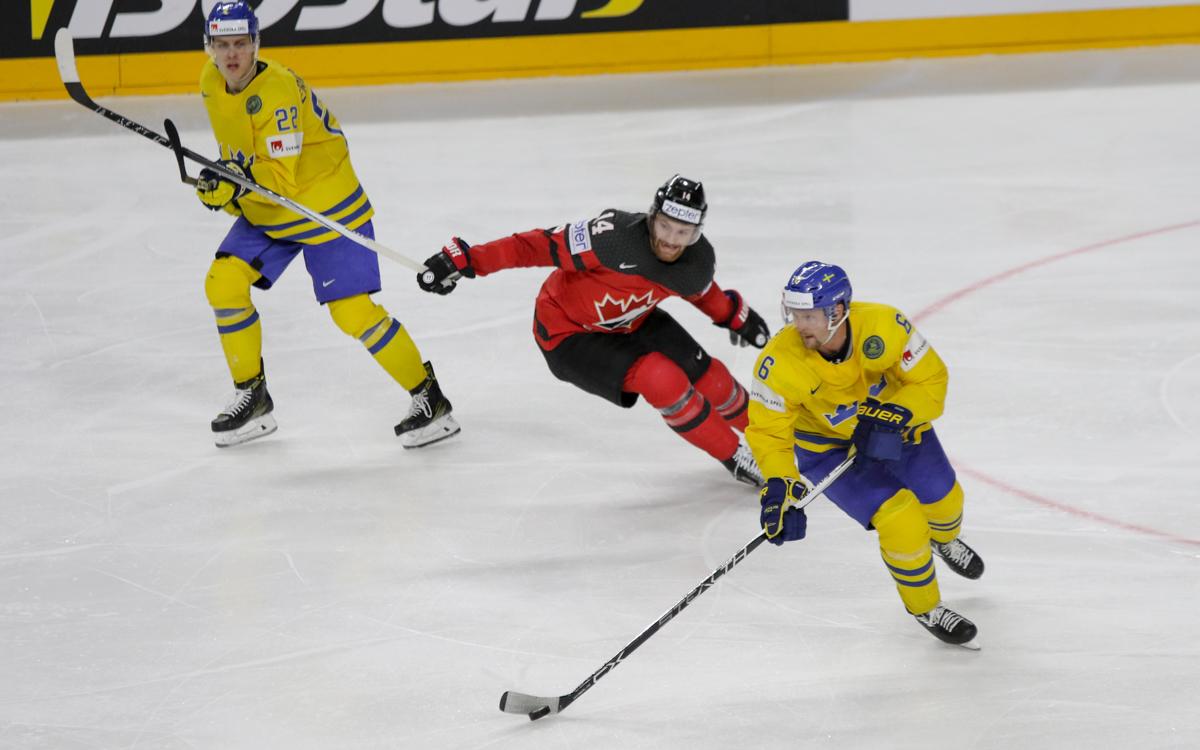 Canada 1 - 2 Sweden