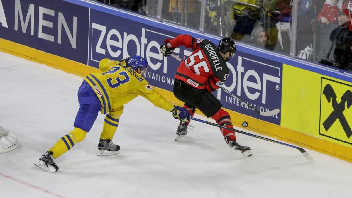 Canada 1 - 2 Sweden