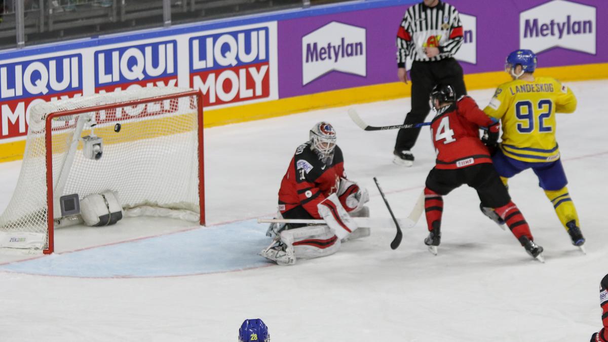 Canada 1 - 2 Sweden