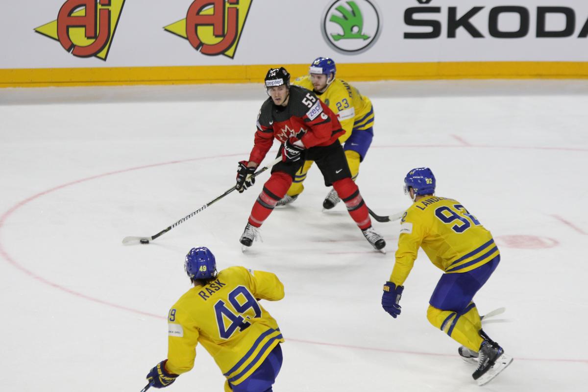 Canada 1 - 2 Sweden