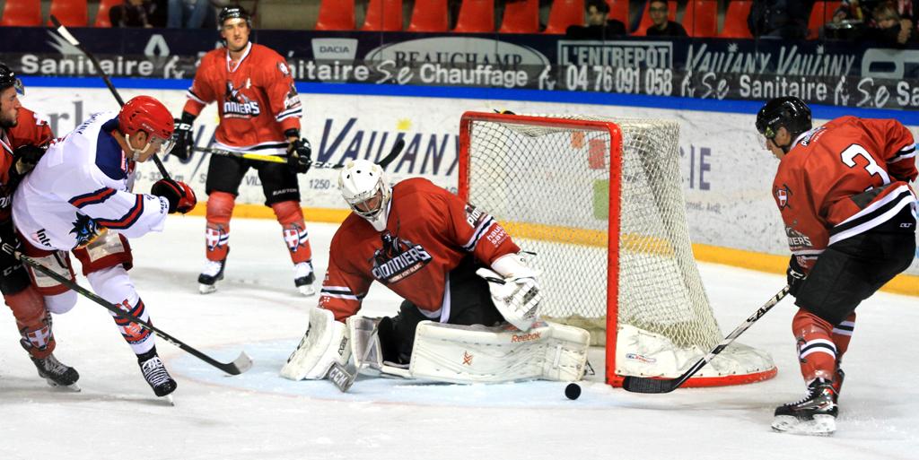 Grenoble  5 - 0 Chamonix 