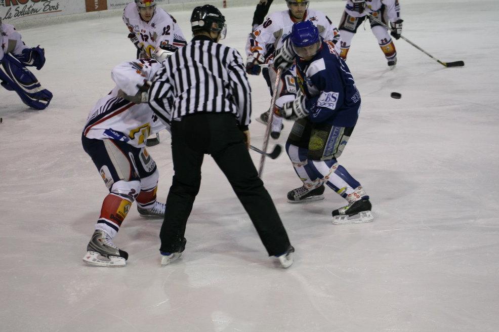 Mont-Blanc 1 - 4 Grenoble 