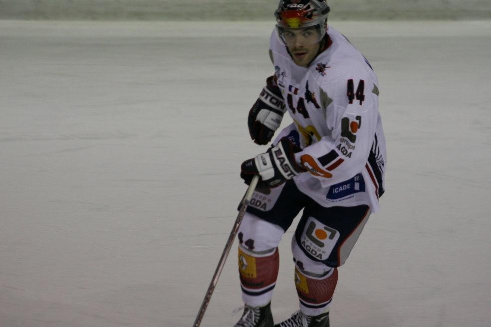 Mont-Blanc 1 - 4 Grenoble 