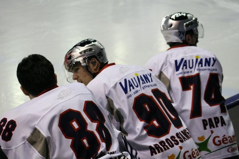 Mont-Blanc 1 - 4 Grenoble 