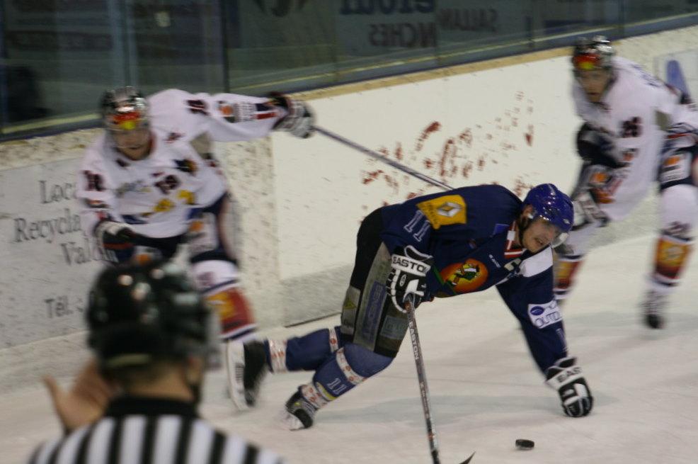 Mont-Blanc 1 - 4 Grenoble 