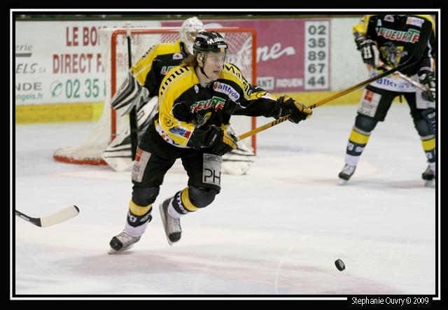 Rouen 3 - 0 Dijon 