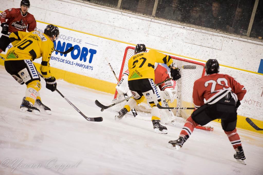 Chamonix  1 - 3 Rouen
