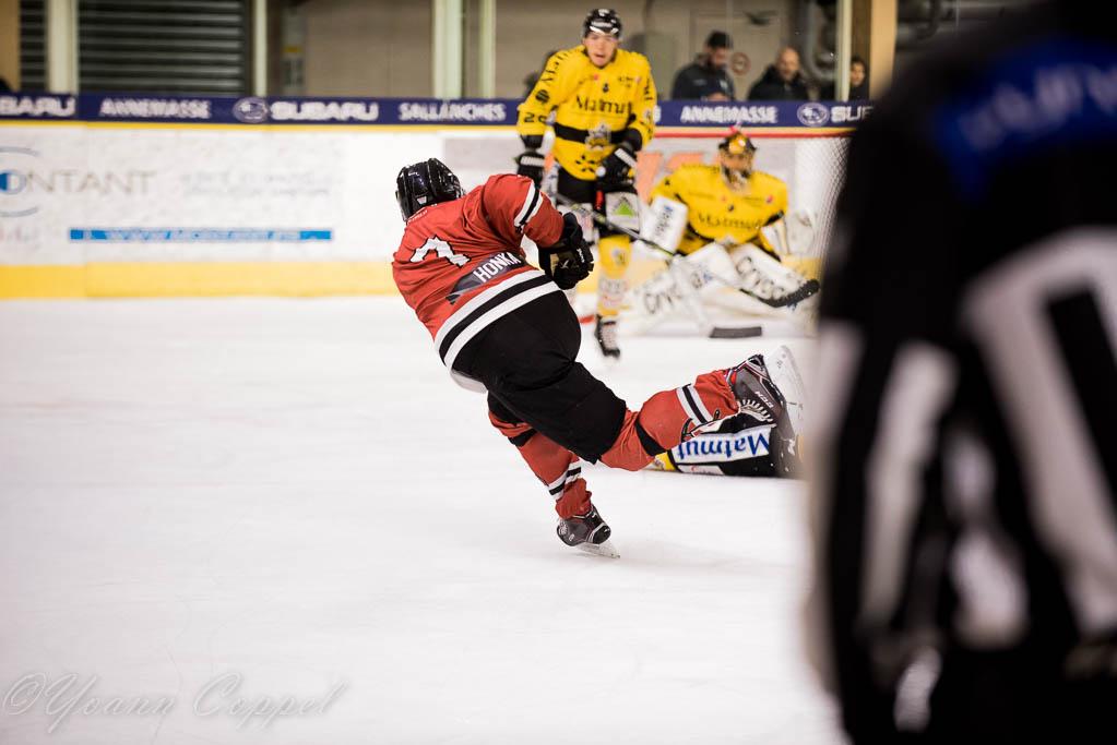 Chamonix  1 - 3 Rouen