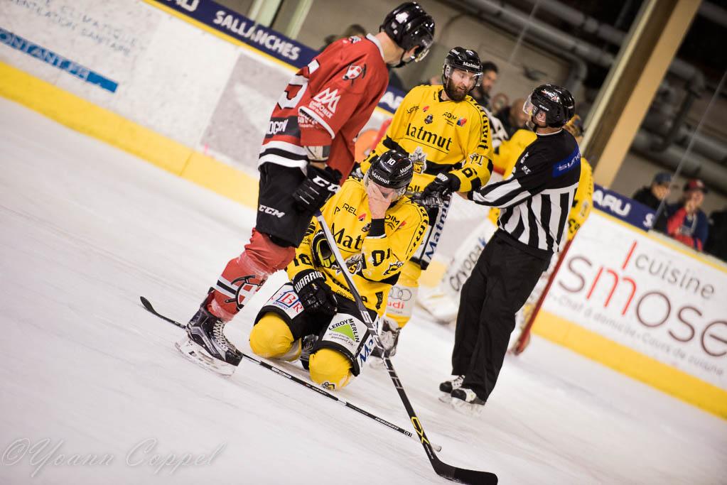 Chamonix  1 - 3 Rouen