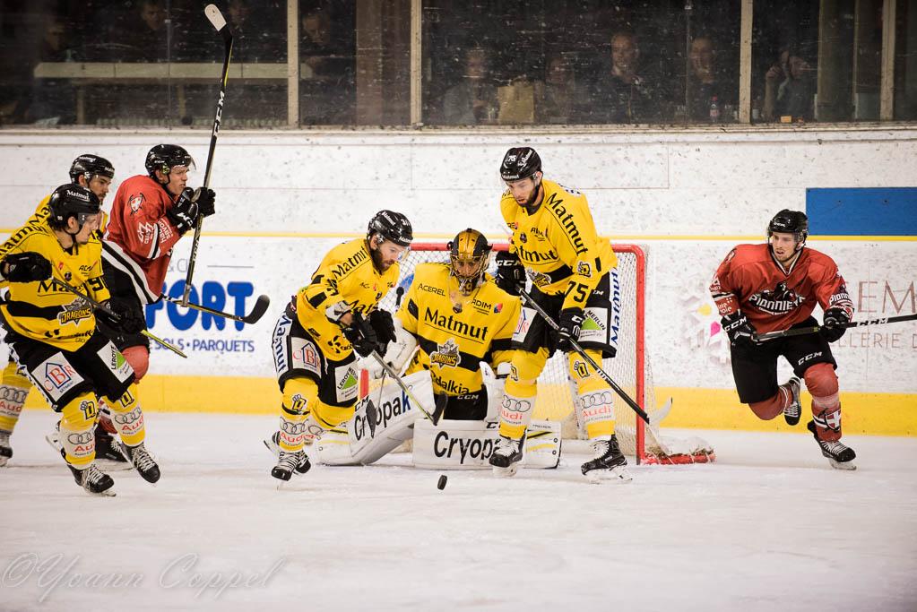 Chamonix  1 - 3 Rouen