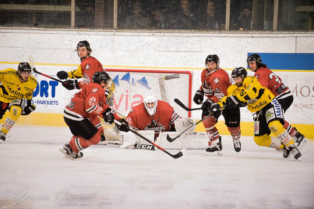 Chamonix  1 - 3 Rouen