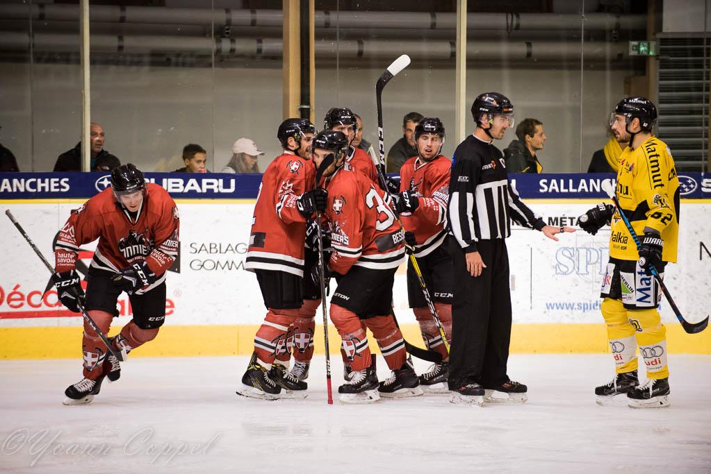 Chamonix  1 - 3 Rouen