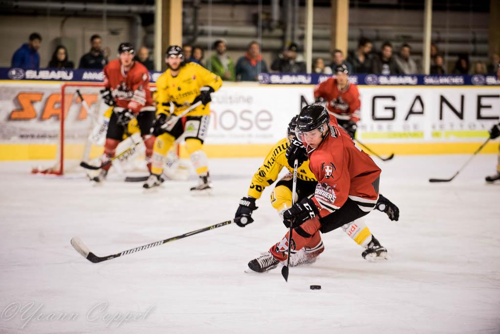 Chamonix  1 - 3 Rouen