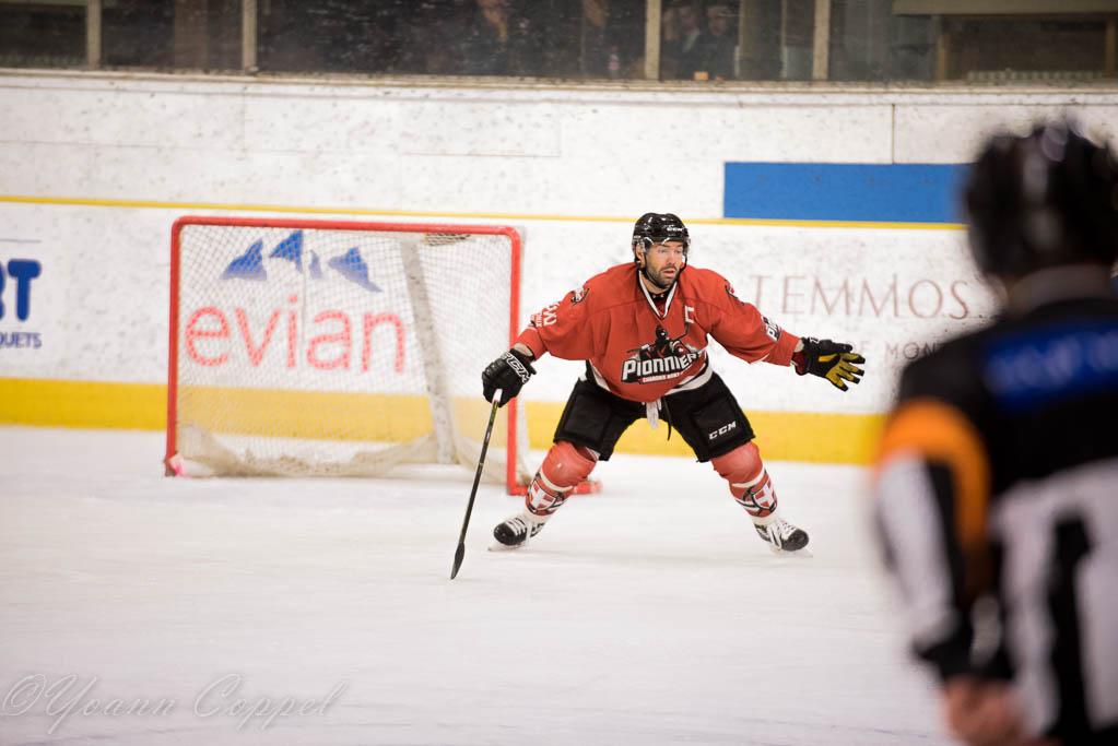 Chamonix  1 - 3 Rouen
