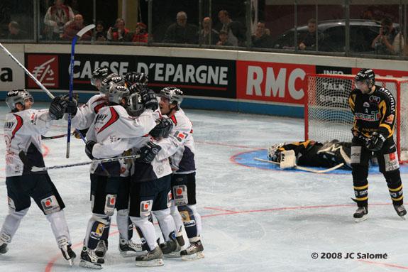 Rouen 2 - 3 Grenoble 