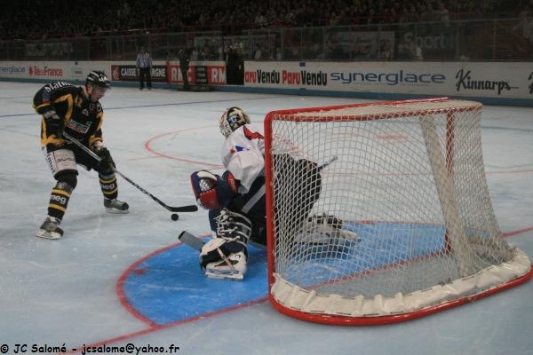 Rouen 2 - 3 Grenoble 