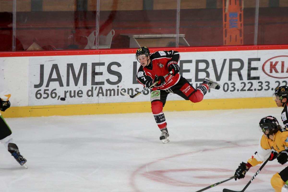 Amiens  4 - 1 Strasbourg 