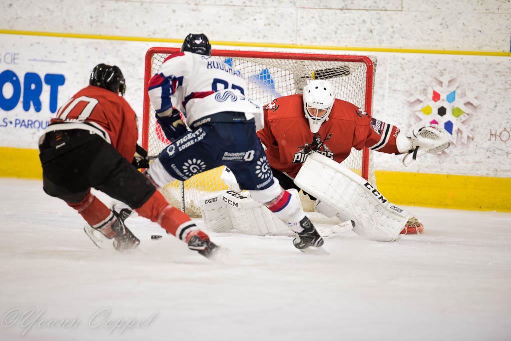 Chamonix  5 - 4 Angers 