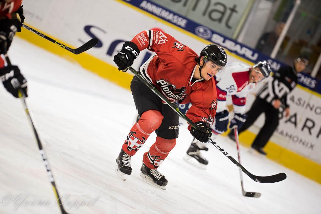 Chamonix  5 - 4 Angers 