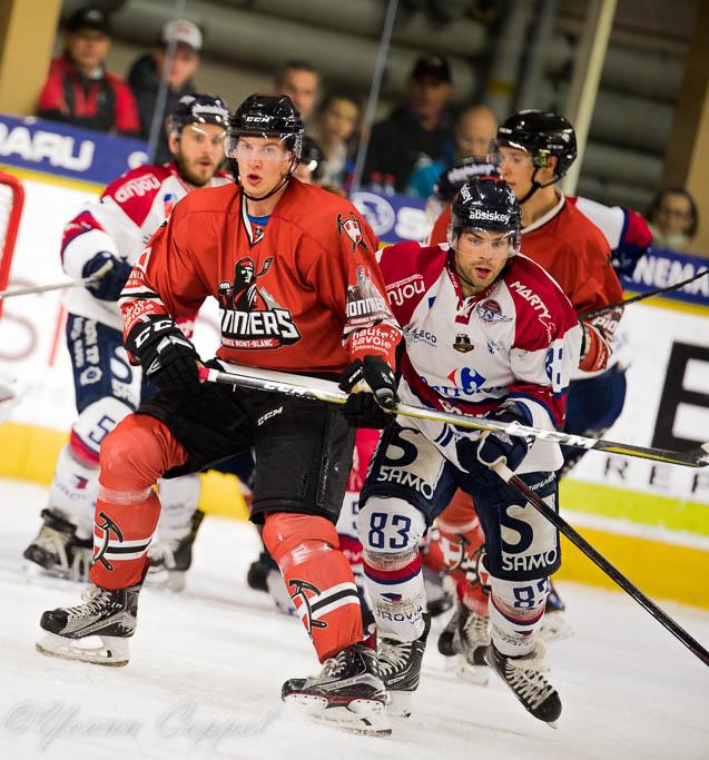 Chamonix  5 - 4 Angers 