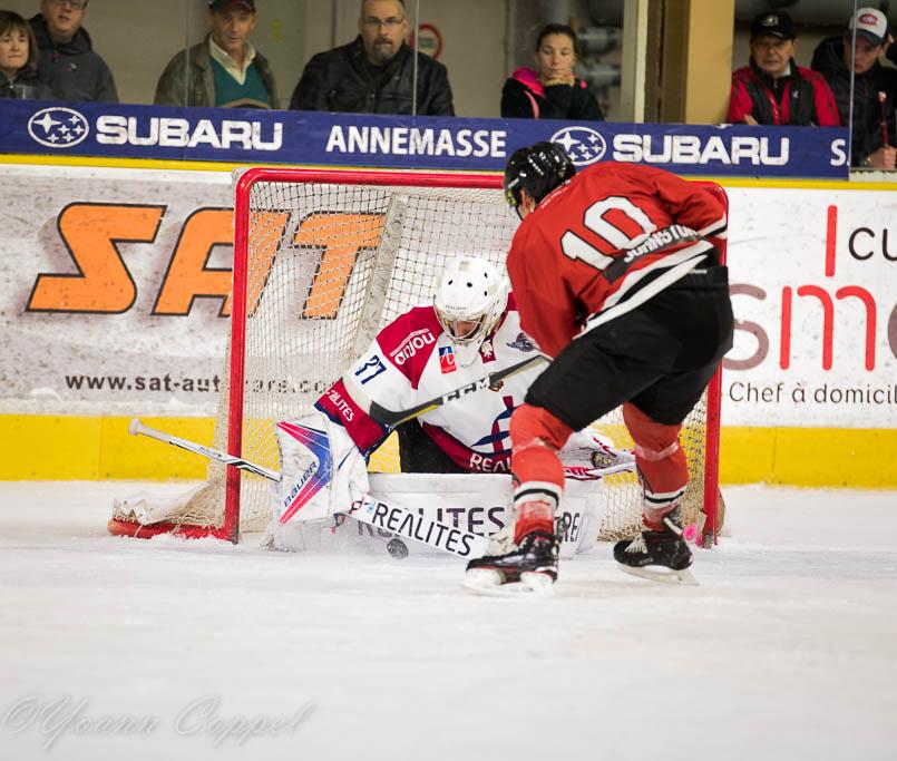 Chamonix  5 - 4 Angers 