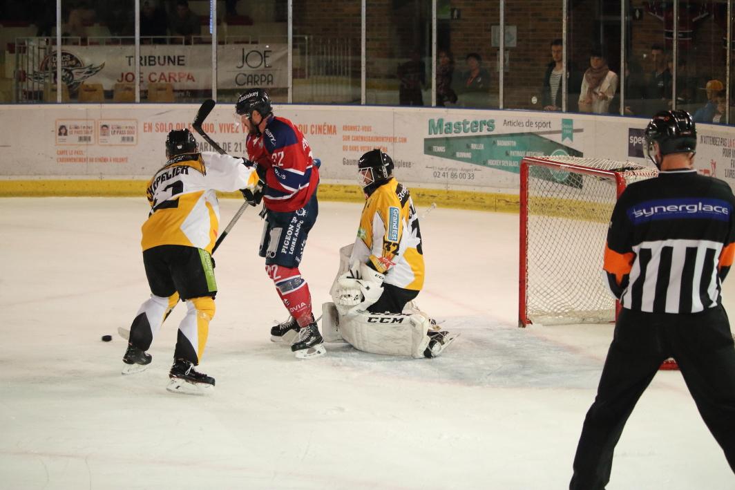 Angers  5 - 4 Strasbourg 