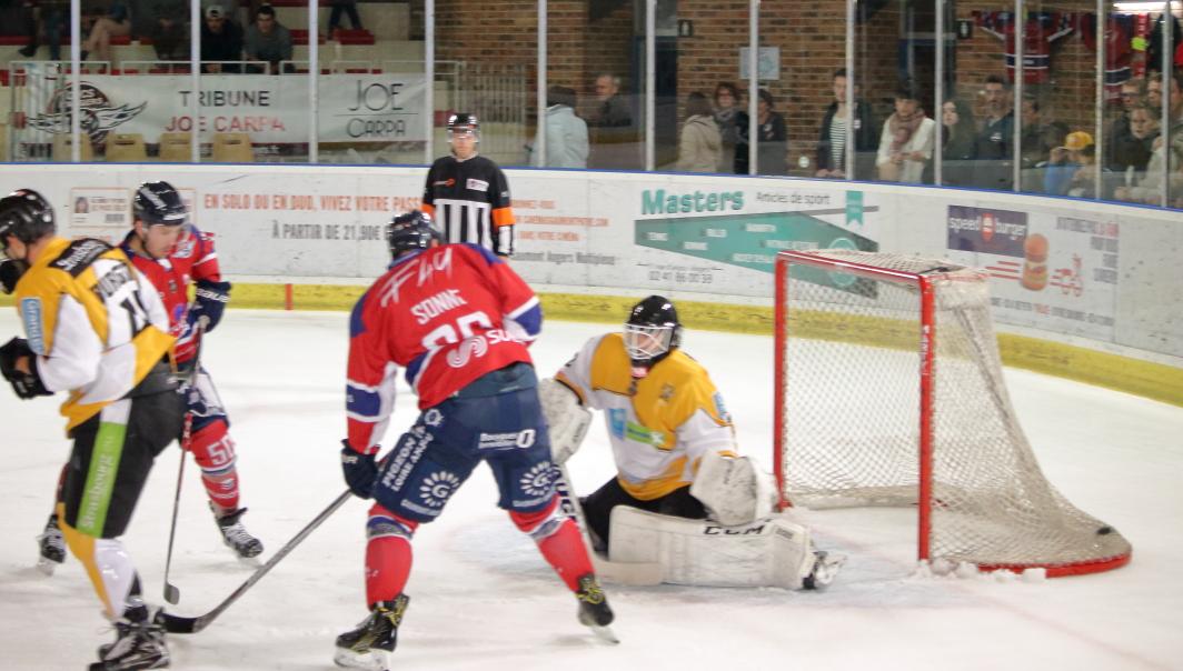 Angers  5 - 4 Strasbourg 