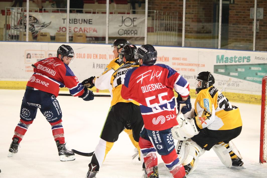 Angers  5 - 4 Strasbourg 