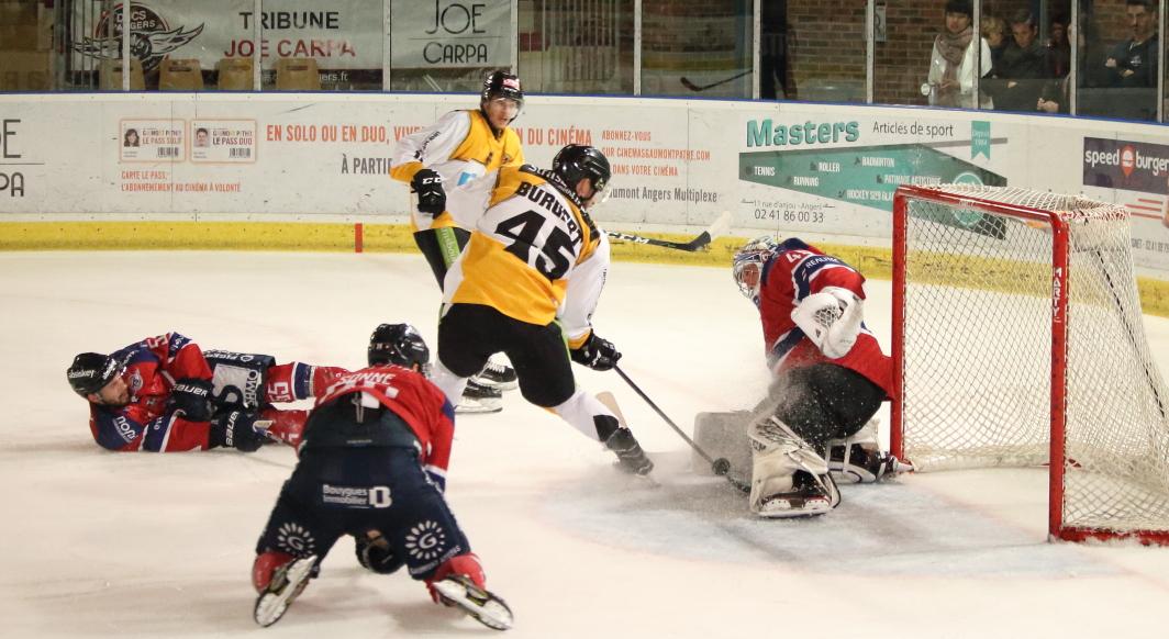 Angers  5 - 4 Strasbourg 