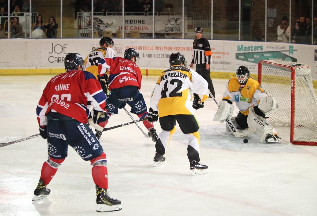Angers  5 - 4 Strasbourg 