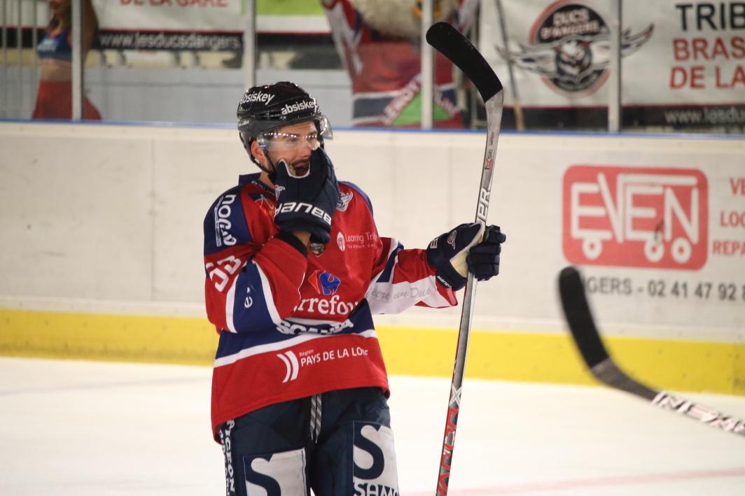 Angers  5 - 4 Strasbourg 
