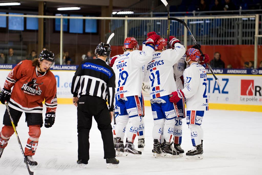 Chamonix  0 - 8 Lyon