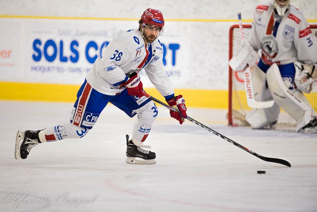 Chamonix  0 - 8 Lyon