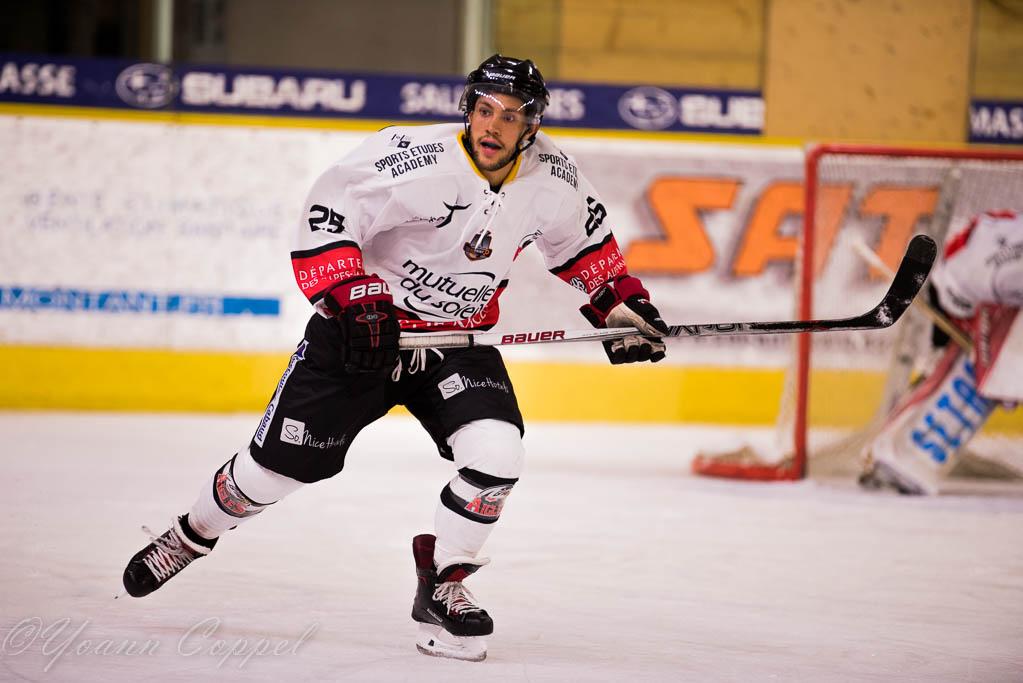 Chamonix  0 - 1 Nice