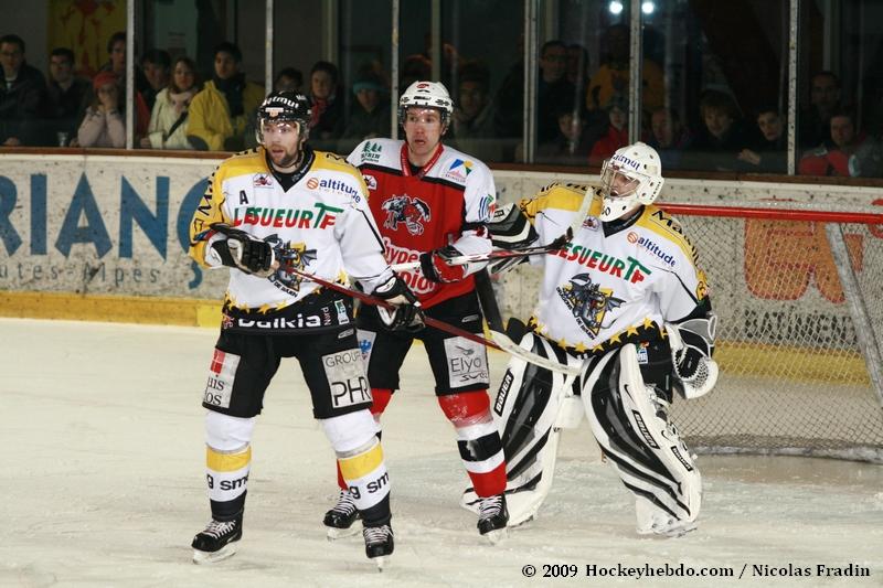 Briançon  4 - 3 Rouen