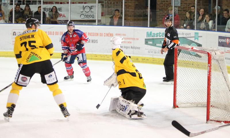 Angers  4 - 5 Rouen