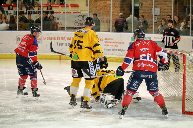 Angers  4 - 5 Rouen